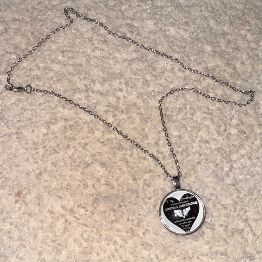 Silver Heart Grandma/Granddaughter Pendant Necklace